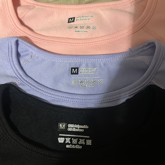 Shein work out tops bundle - Picture 2 of 2